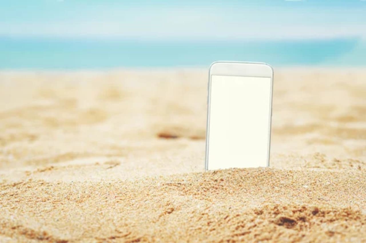 Cosa fare se nello smartphone c'è della sabbia