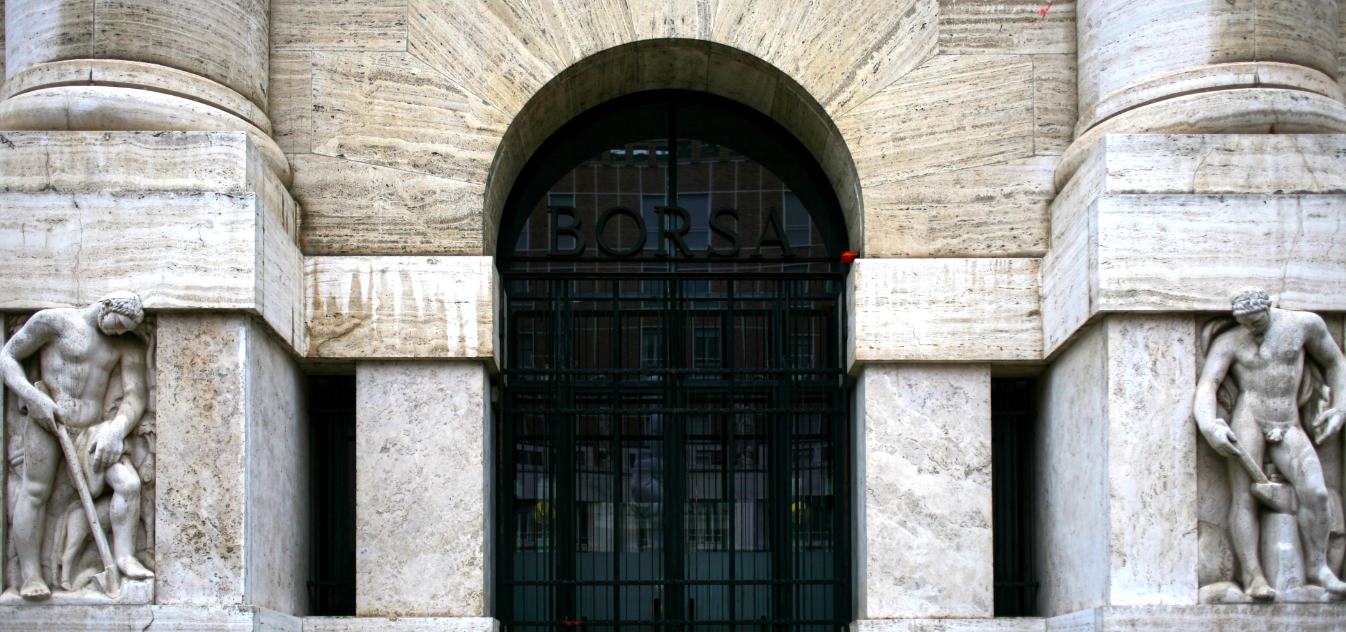 ingresso della borsa di Milano