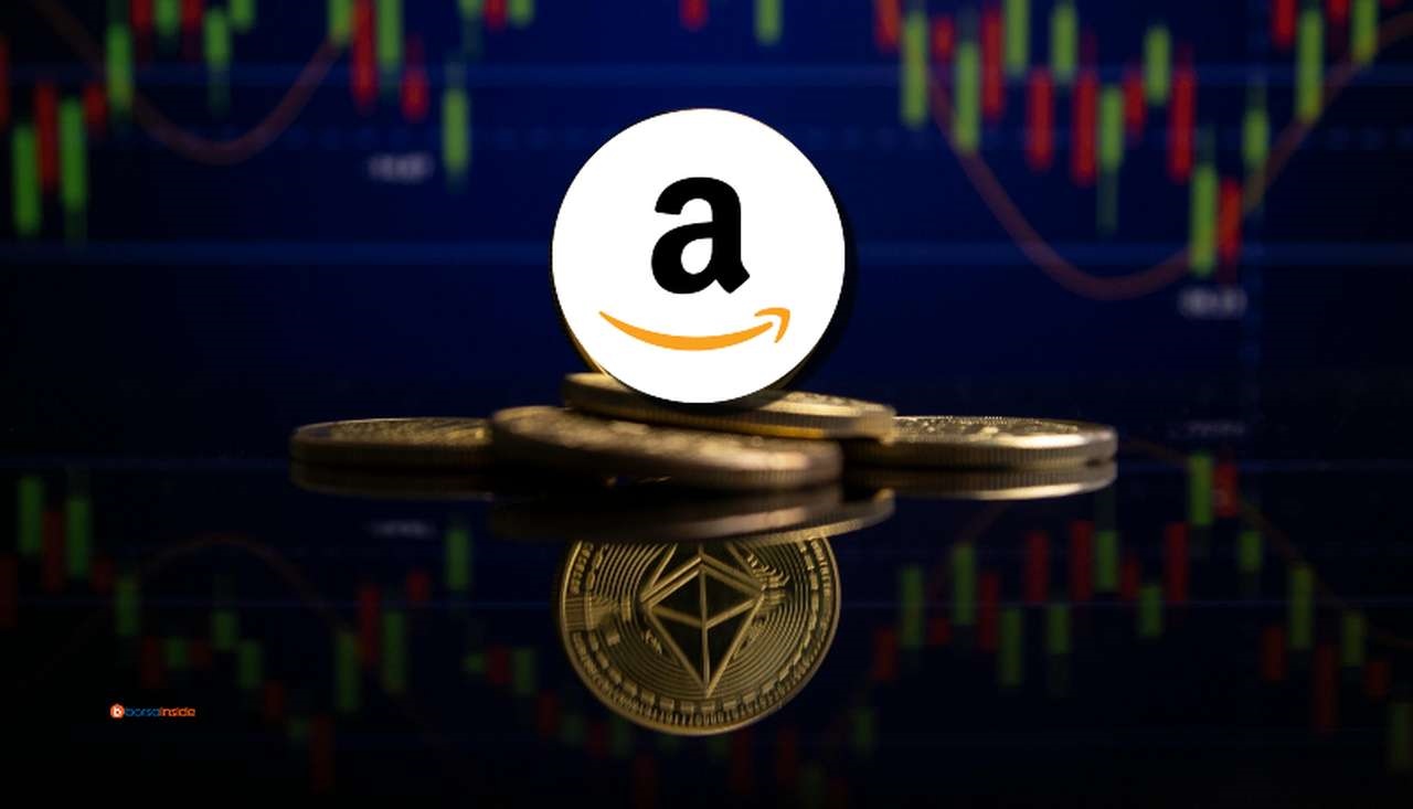 Dei grafici a candele con il logo di Amazon al centro che si riflette su una moneta con il logo di Ethereum