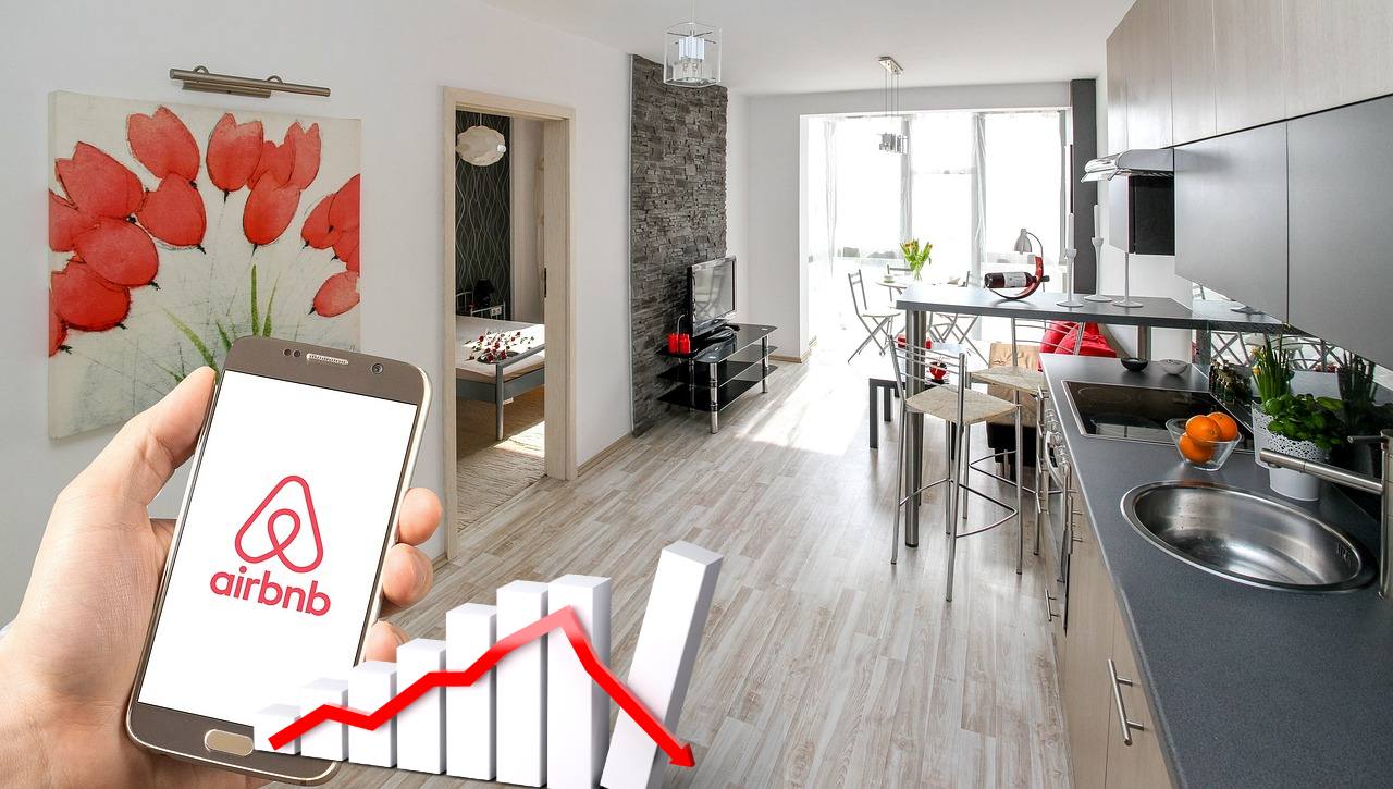 appartamento con app Airbnb in primo piano