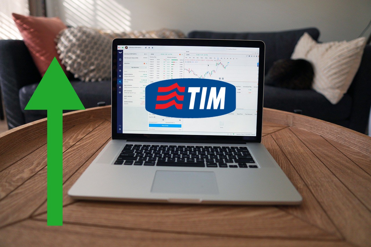 logo di TIM su laptop