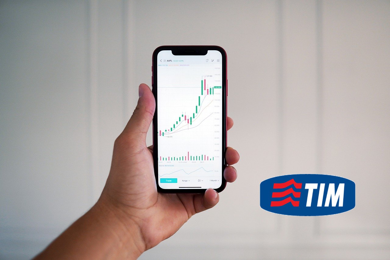 logo di TIM e mobile trading