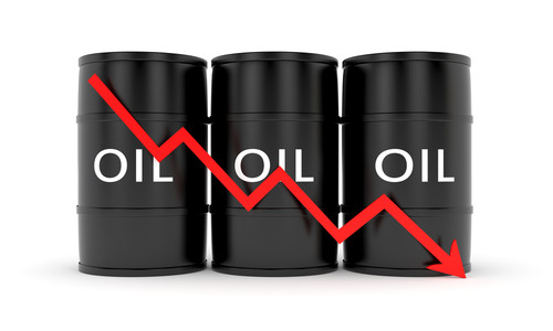 Perchè prezzo petrolio è crollato? Vediamo se comprare adesso 